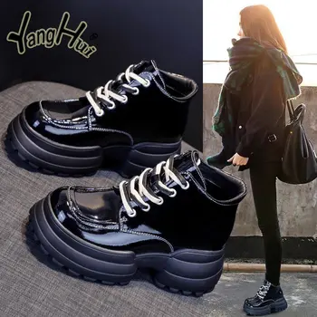 İngiliz Tarzı Çizmeler Kadın 2022 Yeni Siyah Pu Aşınmaya dayanıklı platform ayakkabılar Sonbahar ve Kış Topuk Yüksekliği Med 5cm-8cm