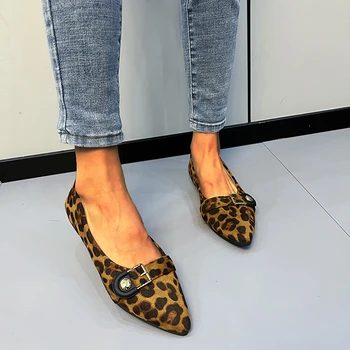 Kadın düz ayakkabı 2022 Yeni Sonbahar Retro Leopar Baskı Ayakkabı Kadınlar için Rahat slip-on ayakkabılar Kadın Rahat yürüyüş ayakkabısı