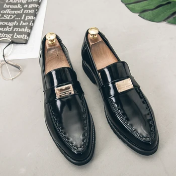 Loafer'lar Lüks moda ayakkabılar Erkekler Şık Rahat Erkek Loafer'lar Deri Siyah Kahverengi erkek Erkek Cilt İtalyan Yaz Erkek