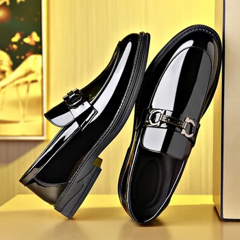 Marka Yeni Erkek Hakiki Deri rahat ayakkabılar Rahat Patent Deri Elbise Ayakkabı Tasarımcısı Parti Serin Slip-on Loafer'lar
