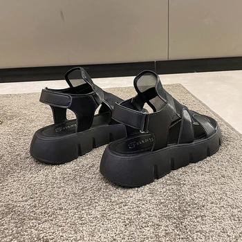 Örgü Sandalet 2022 Yeni Yaz Avrupa Kalın Alt Sünger Kek Spor Plaj Roma kadın ayakkabısı Gelgit platform sandaletler Rahat